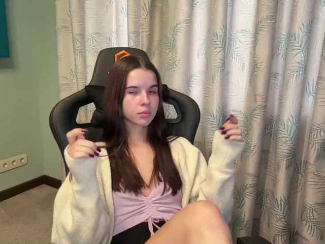 JuicyCutie live cam on BongaCams