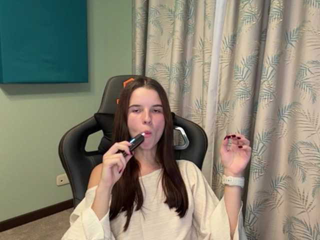 JuicyCutie live cam