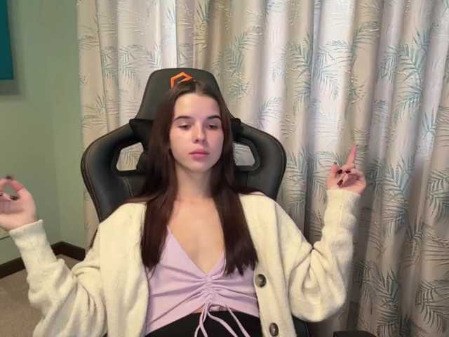 JuicyCutie live cam on BongaCams