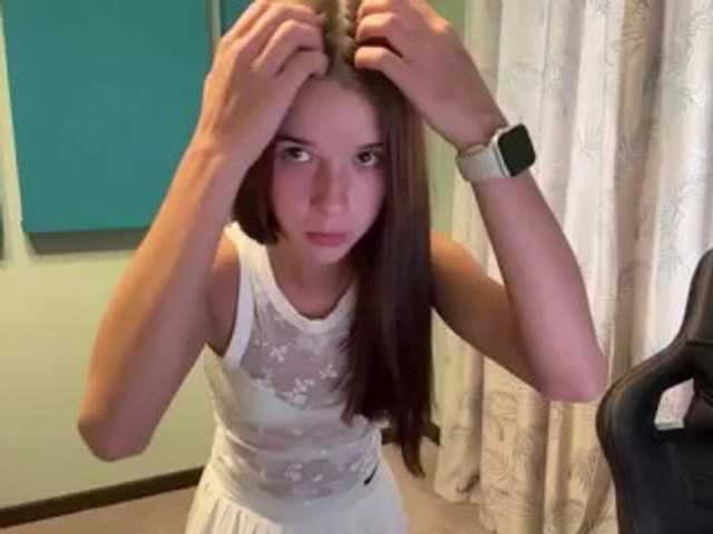 JuicyCutie live cam on BongaCams