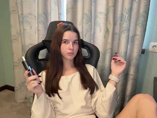 JuicyCutie live cam on BongaCams