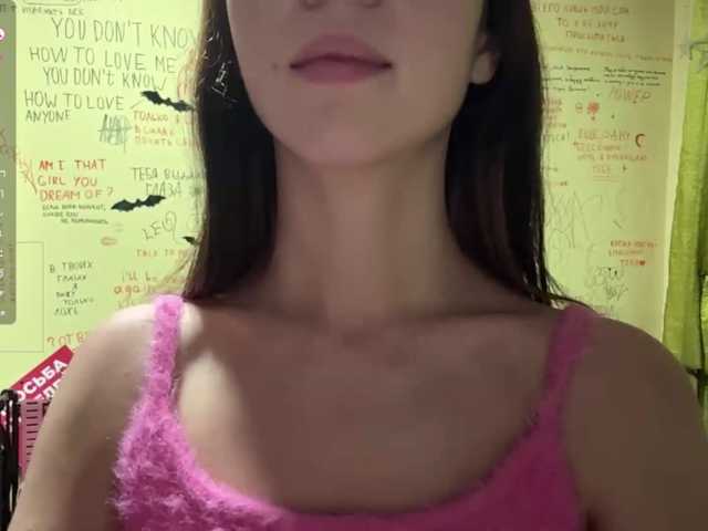 JuicyCutie live cam on BongaCams