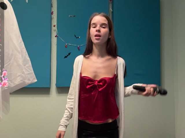 JuicyCutie live cam on BongaCams