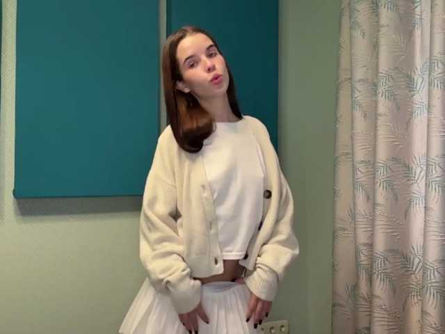 JuicyCutie live cam on BongaCams