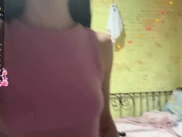 JuicyCutie live cam on BongaCams