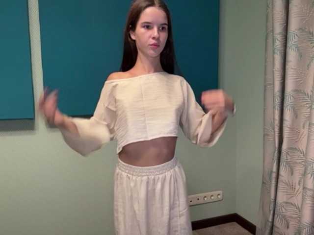 JuicyCutie live cam on BongaCams