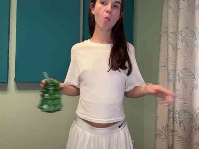 JuicyCutie webcam