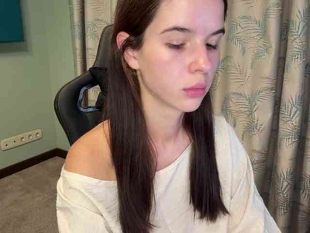 JuicyCutie webcam