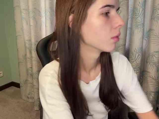 JuicyCutie webcam
