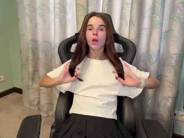 JuicyCutie webcam