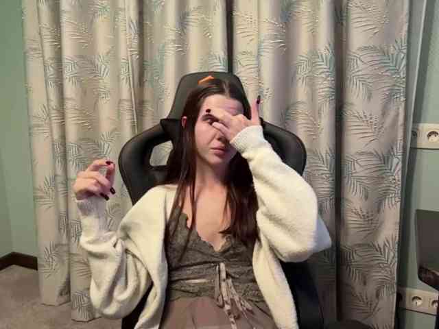 JuicyCutie webcam