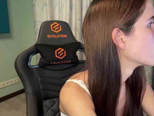 JuicyCutie webcam