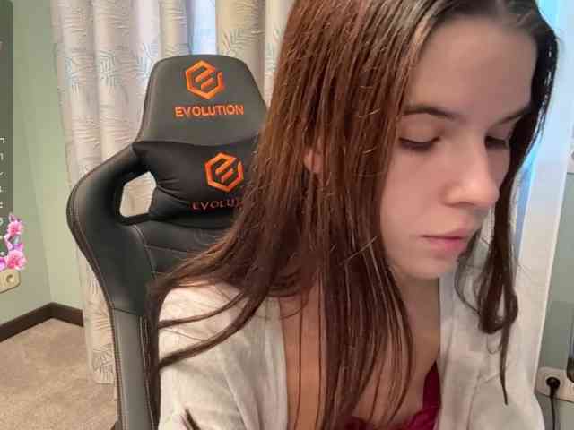 JuicyCutie webcam