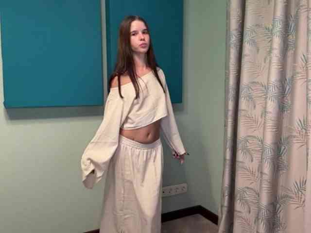 JuicyCutie webcam
