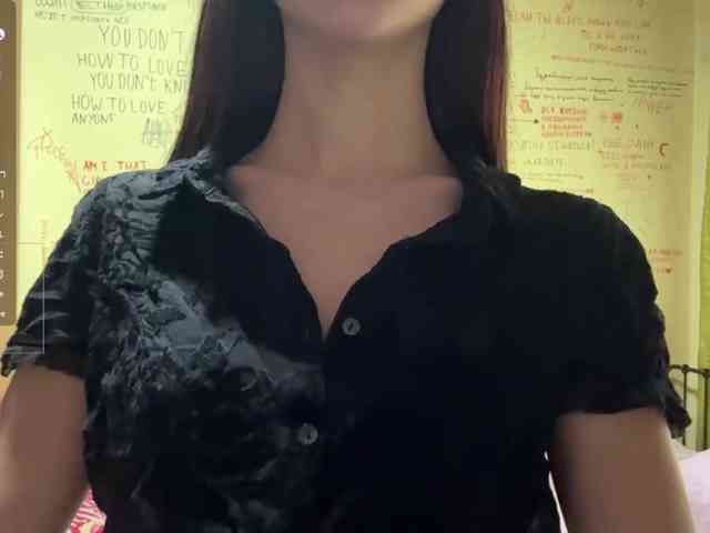 JuicyCutie webcam