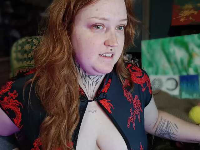 CURVYSAKURA live cam on BongaCams