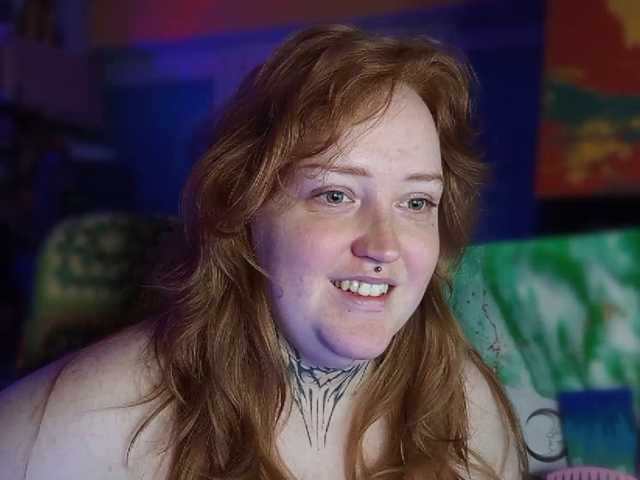 CURVYSAKURA live cam on BongaCams