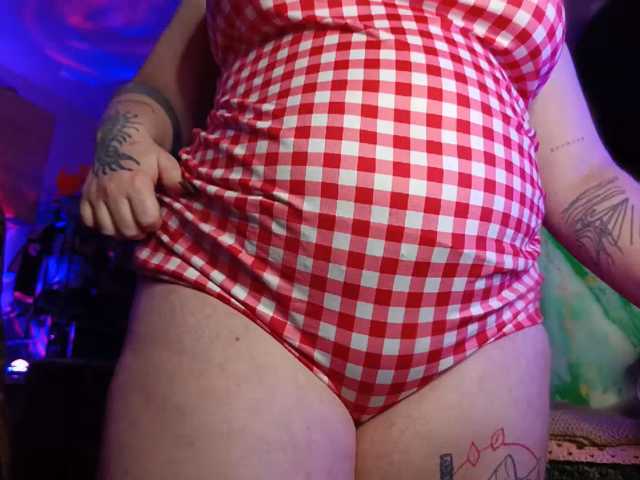 CURVYSAKURA live cam on BongaCams