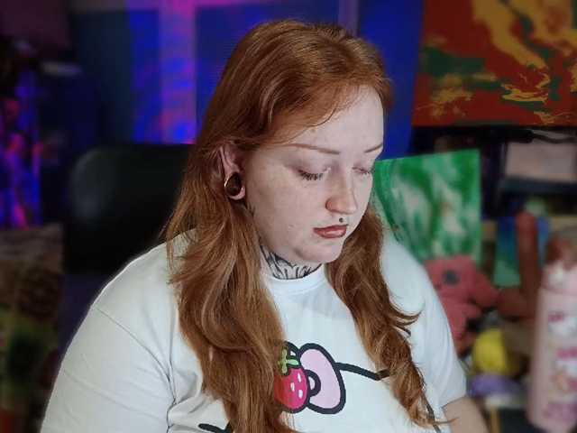 CURVYSAKURA live cam on BongaCams