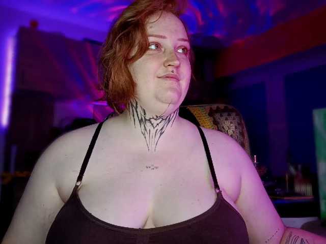 CURVYSAKURA