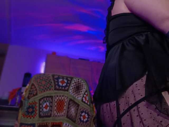CURVYSAKURA live cam on BongaCams