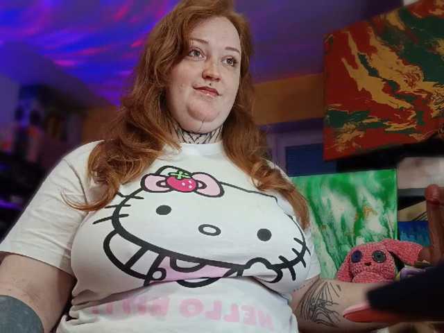 CURVYSAKURA live cam on BongaCams