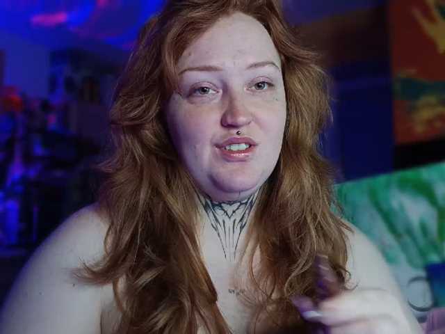 CURVYSAKURA live cam on BongaCams