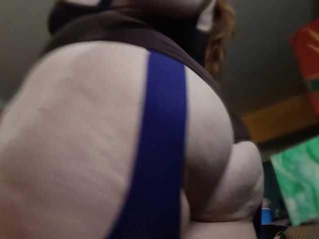 CURVYSAKURA live cam on BongaCams