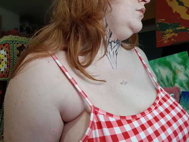 CURVYSAKURA live cam on BongaCams