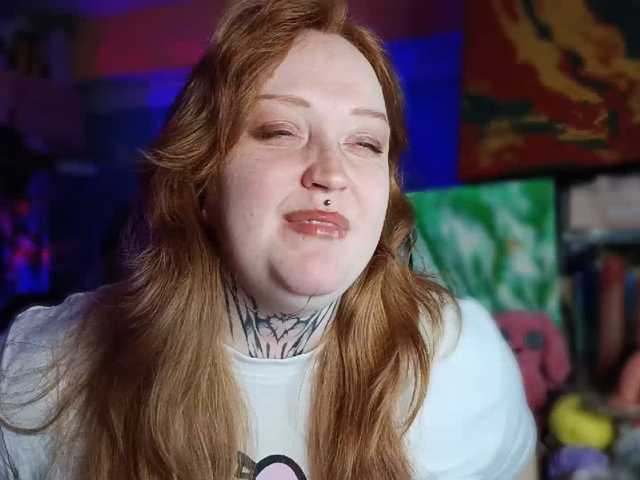 CURVYSAKURA live cam on BongaCams