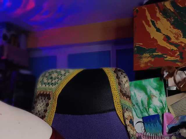 CURVYSAKURA, en directo ahora en BongaCams