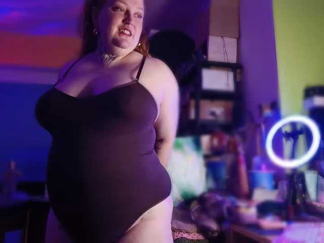 CURVYSAKURA live cam on BongaCams