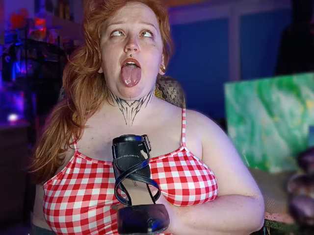 CURVYSAKURA