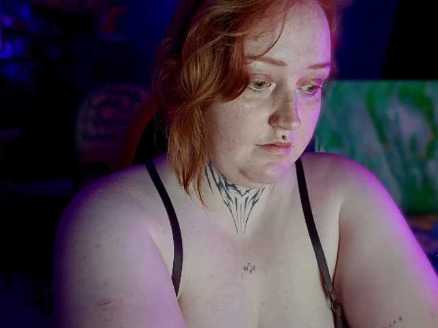 CURVYSAKURA live cam on BongaCams