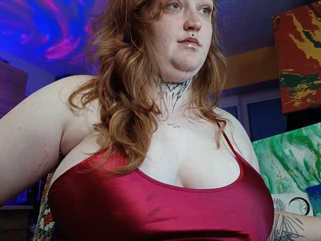 CURVYSAKURA live cam on BongaCams