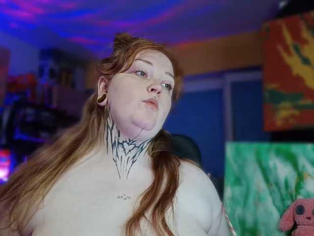 CURVYSAKURA