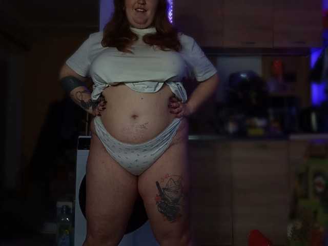 CURVYSAKURA live cam on BongaCams