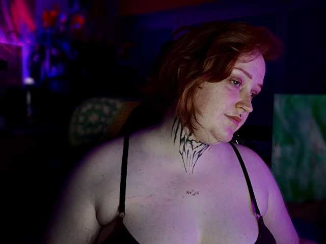 CURVYSAKURA