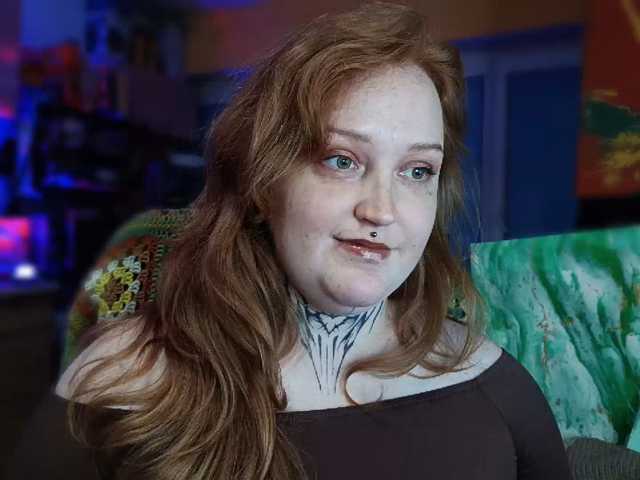 CURVYSAKURA live cam on BongaCams