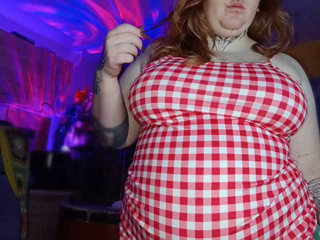 CURVYSAKURA live cam on BongaCams