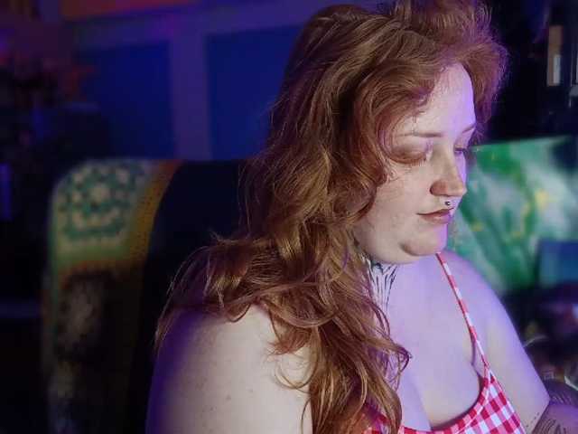 CURVYSAKURA live cam on BongaCams