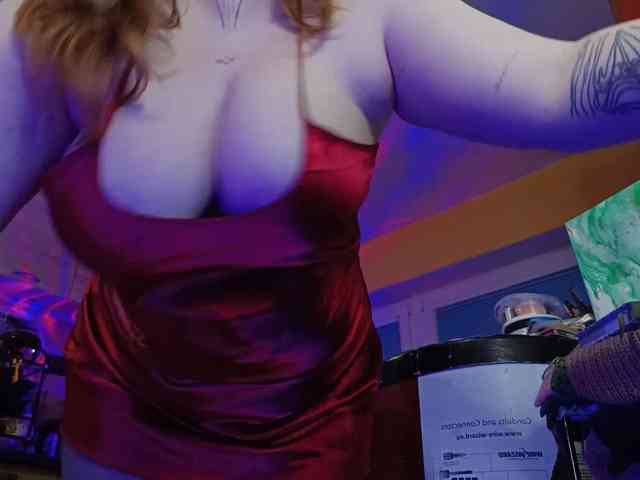 CURVYSAKURA