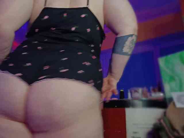 CURVYSAKURA