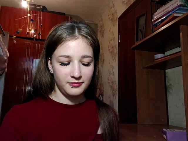 millywowa live female cam on bongacams