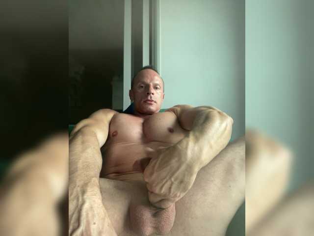 Monstermusclecock