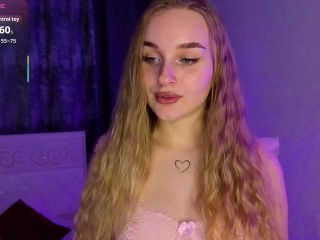 AliceStacy live cam on BongaCams