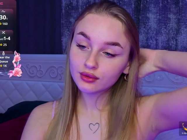 AliceStacy live cam preview