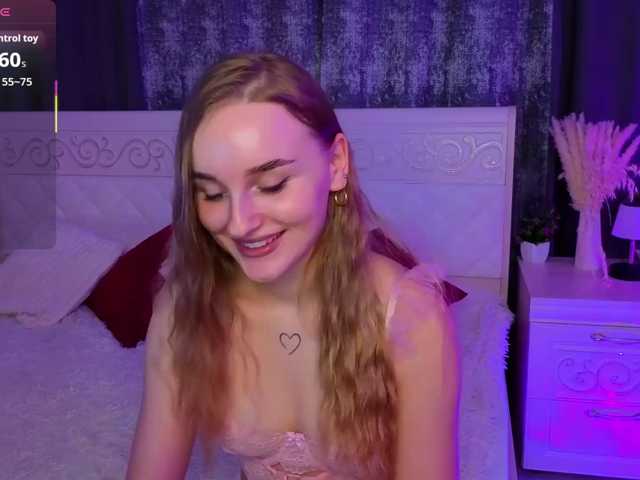 AliceStacy live cam preview