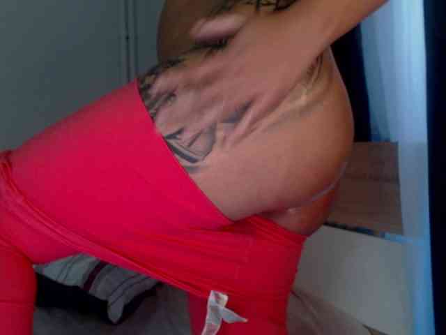 jacquelinechris webcam