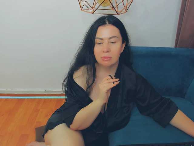 BrilliantGirll live cam on BongaCams